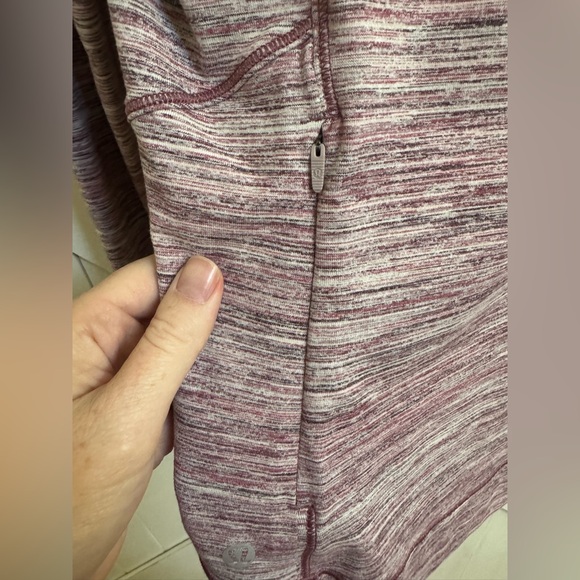 Lululemon Close to Crossing Long Sleeve Rulu - Picture 9 of 9